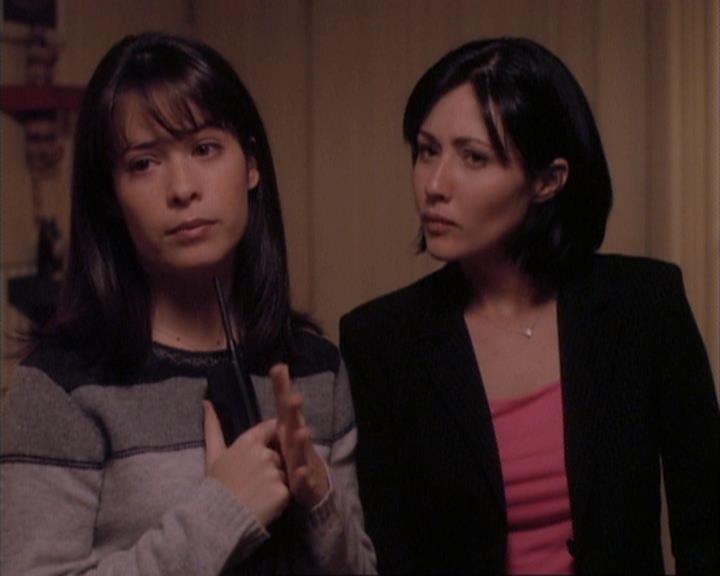 Charmed-Online-dot-net_107TheFourthSister1594.jpg