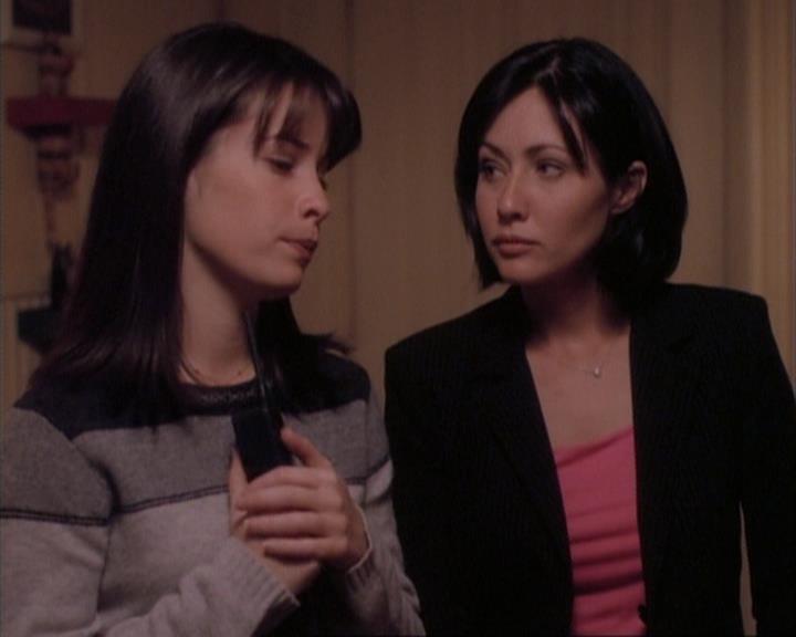Charmed-Online-dot-net_107TheFourthSister1611.jpg