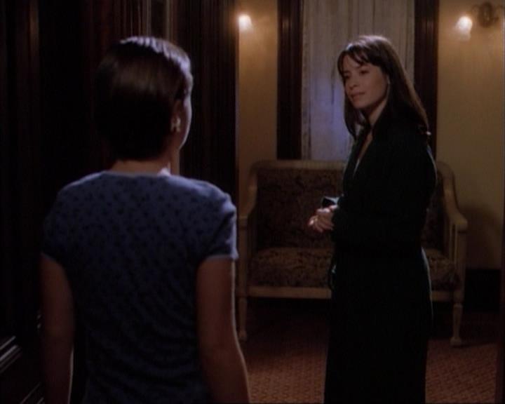 Charmed-Online-dot-net_107TheFourthSister1665.jpg