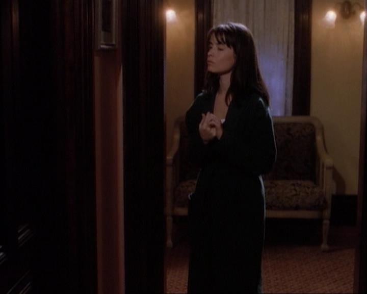 Charmed-Online-dot-net_107TheFourthSister1671.jpg