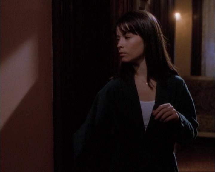 Charmed-Online-dot-net_107TheFourthSister1674.jpg