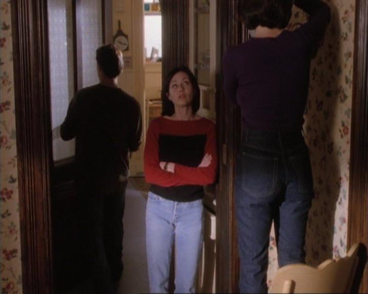 Charmed-Online-dot-net_107TheFourthSister1691.jpg