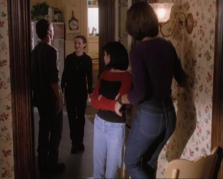 Charmed-Online-dot-net_107TheFourthSister1693.jpg