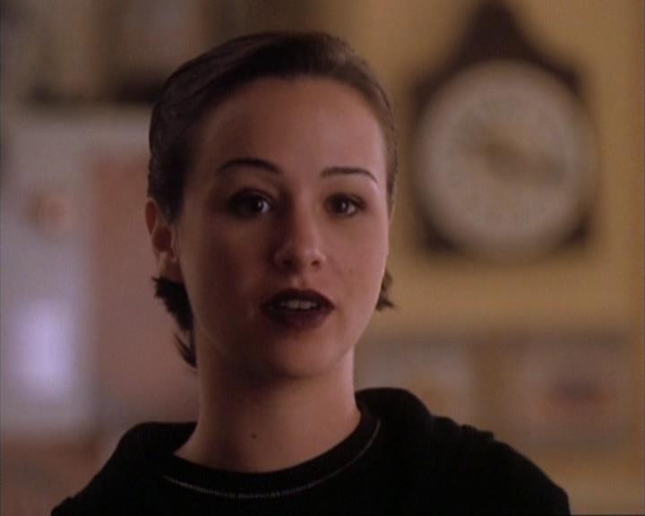 Charmed-Online-dot-net_107TheFourthSister1699.jpg