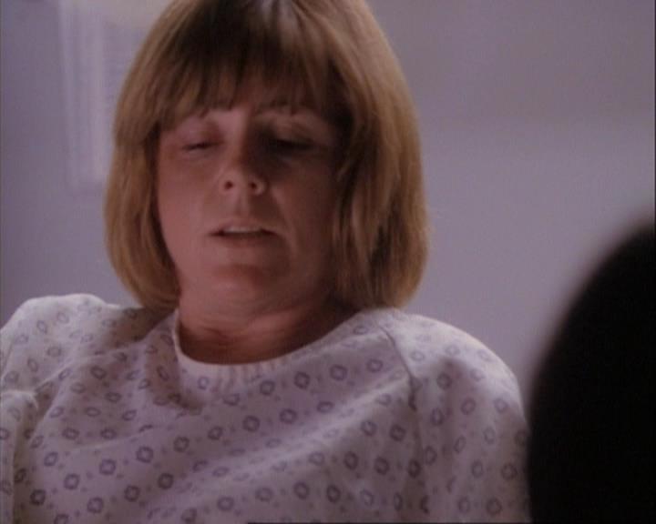 Charmed-Online-dot-net_107TheFourthSister1729.jpg