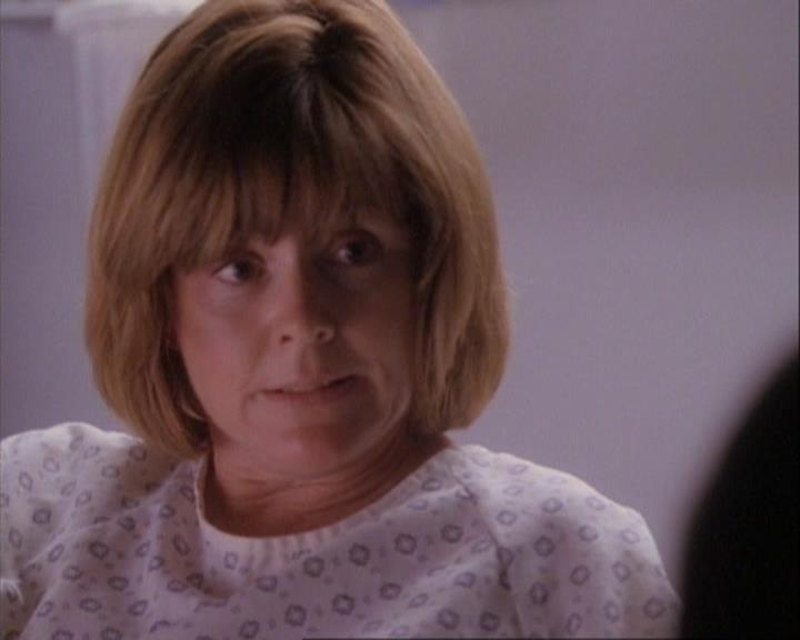 Charmed-Online-dot-net_107TheFourthSister1732.jpg