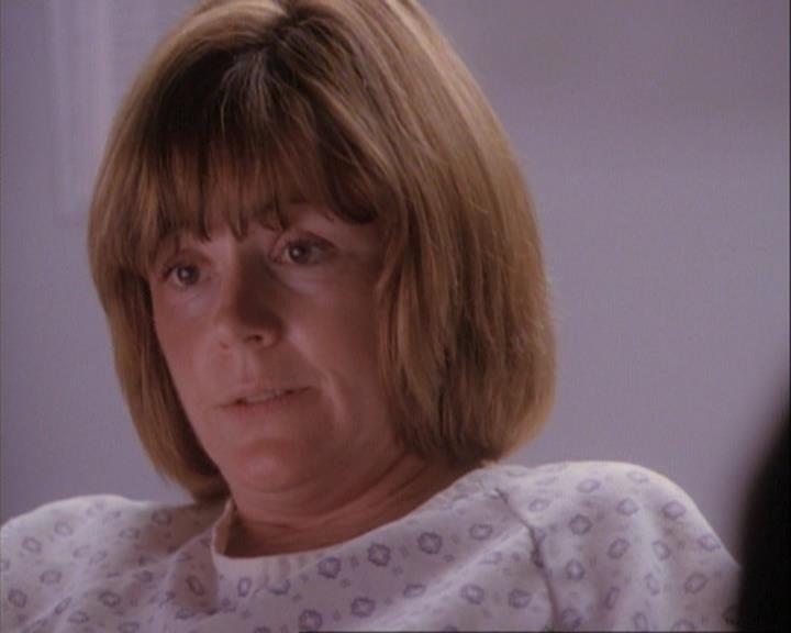 Charmed-Online-dot-net_107TheFourthSister1738.jpg