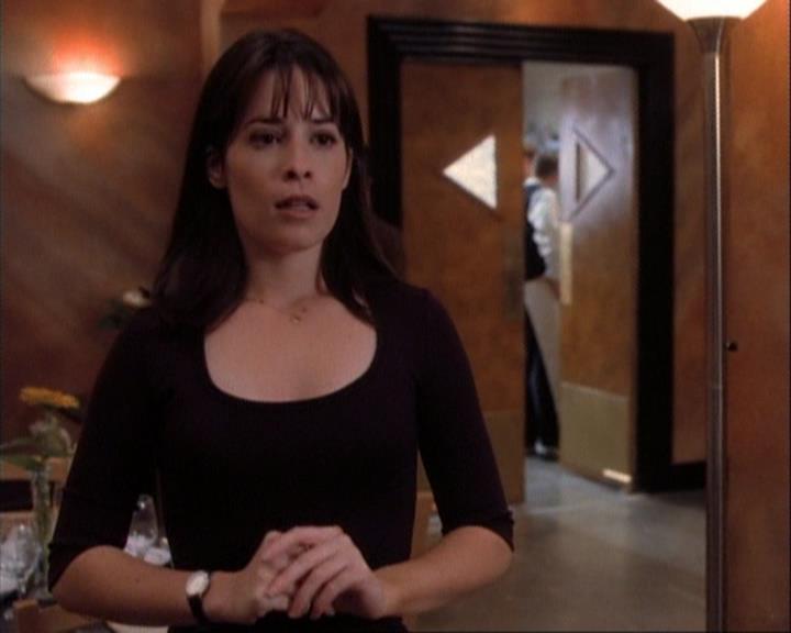 Charmed-Online-dot-net_107TheFourthSister1791.jpg