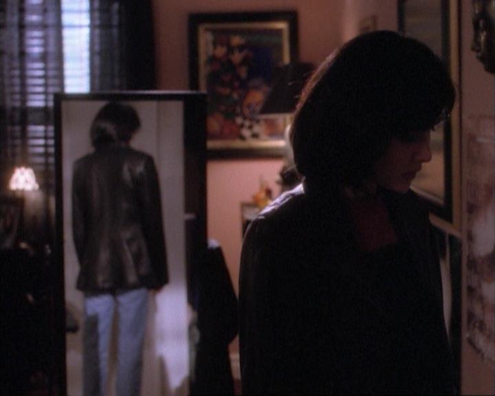 Charmed-Online-dot-net_107TheFourthSister1815.jpg