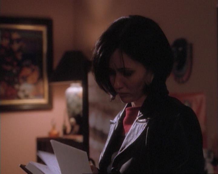 Charmed-Online-dot-net_107TheFourthSister1828.jpg