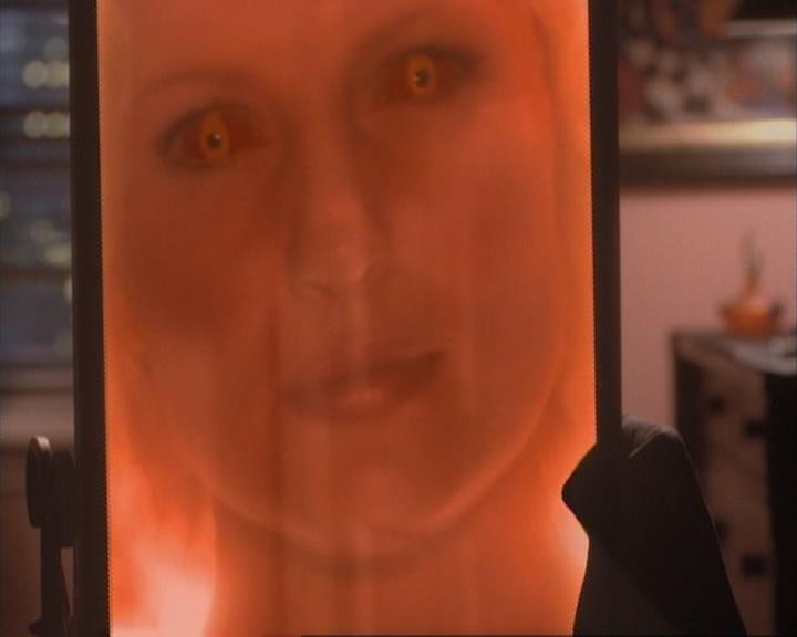 Charmed-Online-dot-net_107TheFourthSister1865.jpg