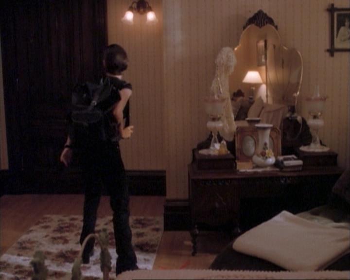 Charmed-Online-dot-net_107TheFourthSister1891.jpg