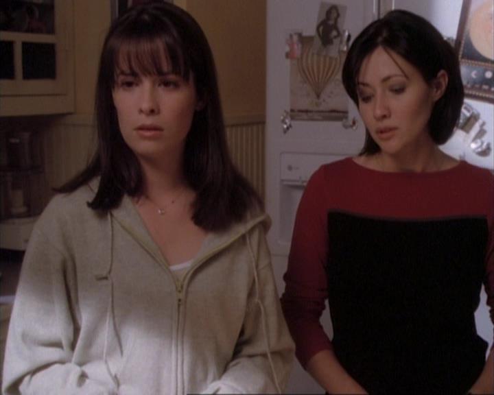 Charmed-Online-dot-net_107TheFourthSister2031.jpg