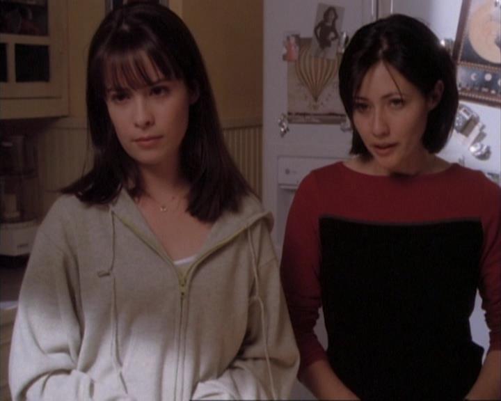 Charmed-Online-dot-net_107TheFourthSister2049.jpg