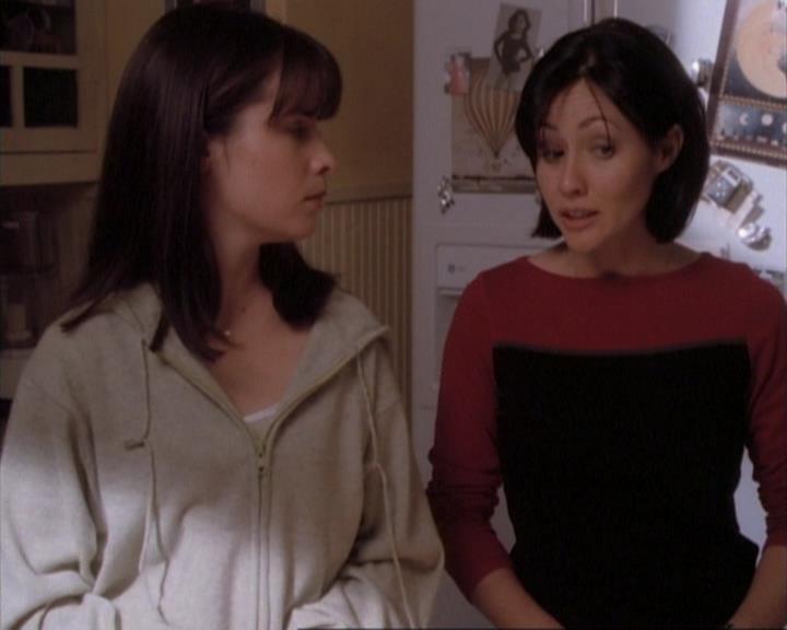 Charmed-Online-dot-net_107TheFourthSister2063.jpg