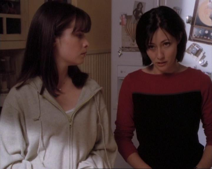 Charmed-Online-dot-net_107TheFourthSister2064.jpg