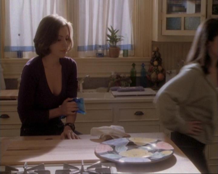 Charmed-Online-dot-net_107TheFourthSister2069.jpg