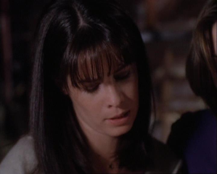 Charmed-Online-dot-net_107TheFourthSister2128.jpg