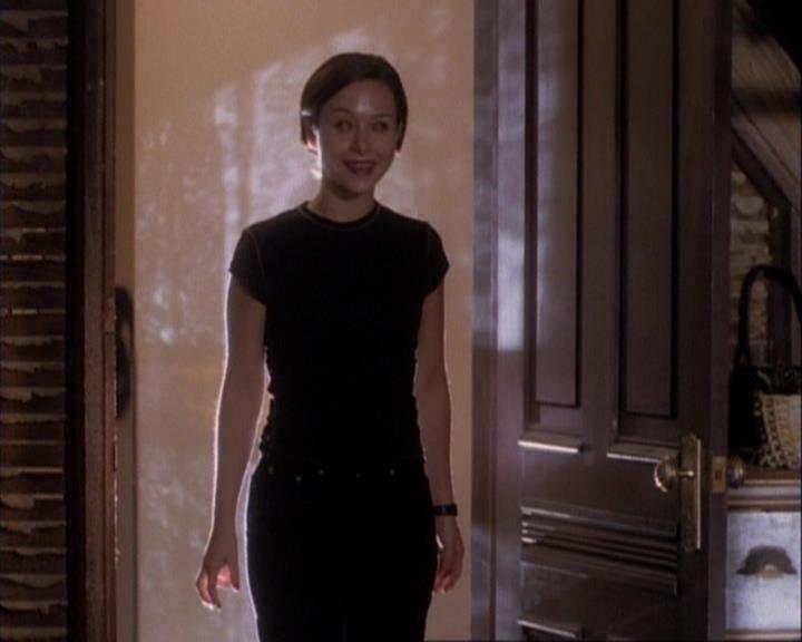 Charmed-Online-dot-net_107TheFourthSister2144.jpg