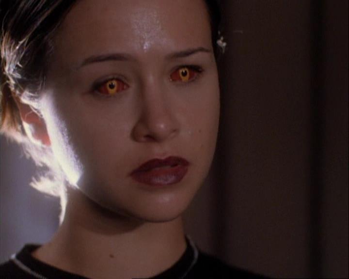 Charmed-Online-dot-net_107TheFourthSister2148.jpg