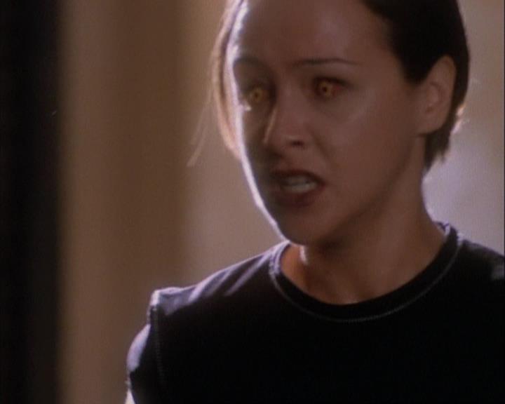 Charmed-Online-dot-net_107TheFourthSister2156.jpg