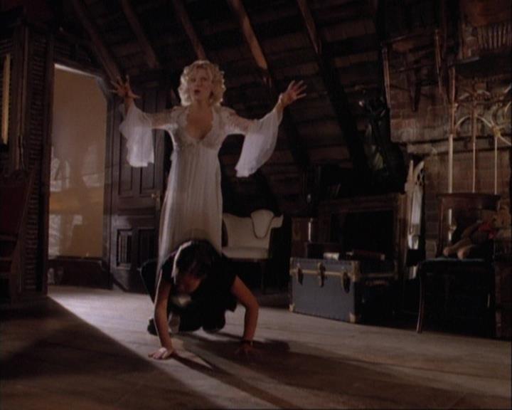 Charmed-Online-dot-net_107TheFourthSister2173.jpg