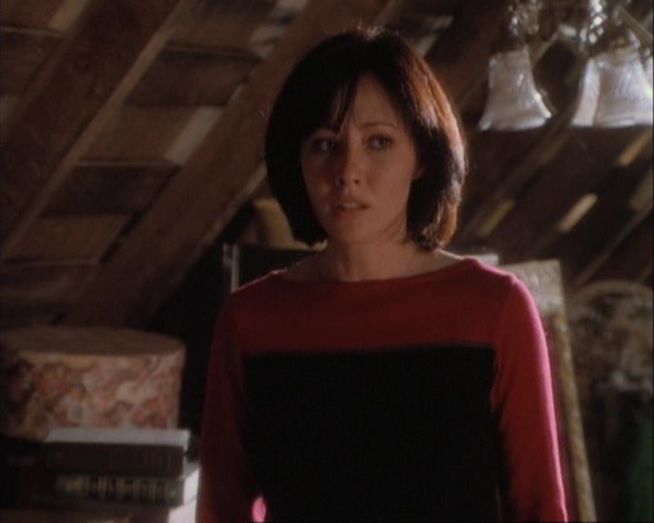 Charmed-Online-dot-net_107TheFourthSister2182.jpg