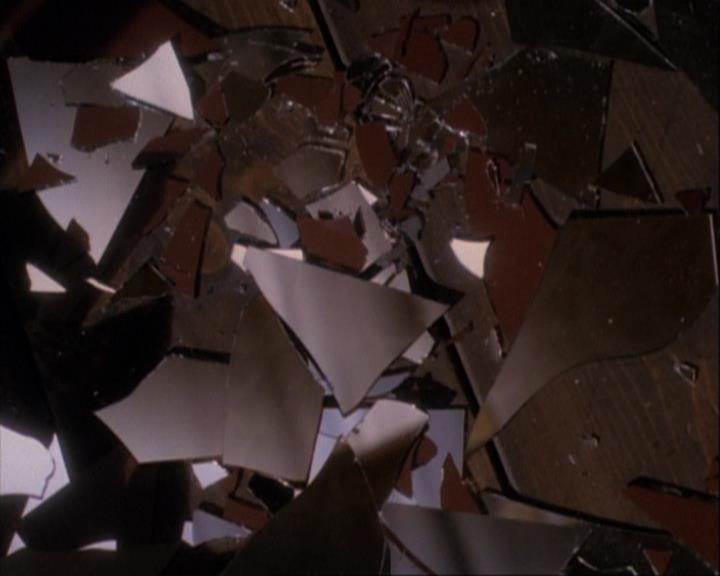 Charmed-Online-dot-net_107TheFourthSister2202.jpg