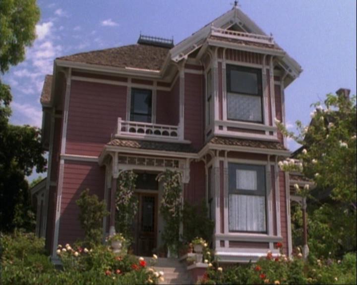 Charmed-Online-dot-net_107TheFourthSister2208.jpg