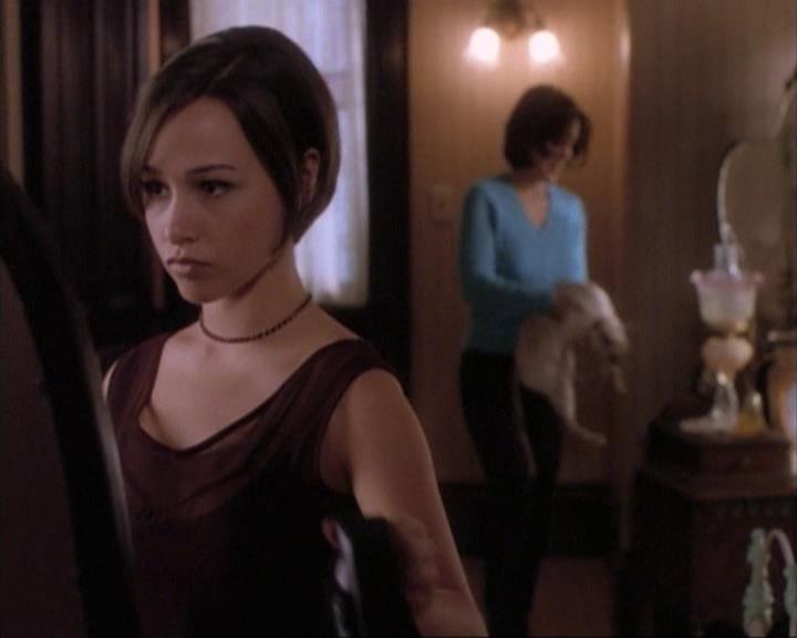 Charmed-Online-dot-net_107TheFourthSister2210.jpg