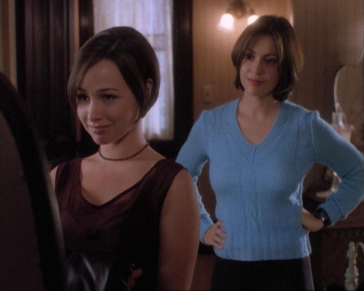 Charmed-Online-dot-net_107TheFourthSister2215.jpg