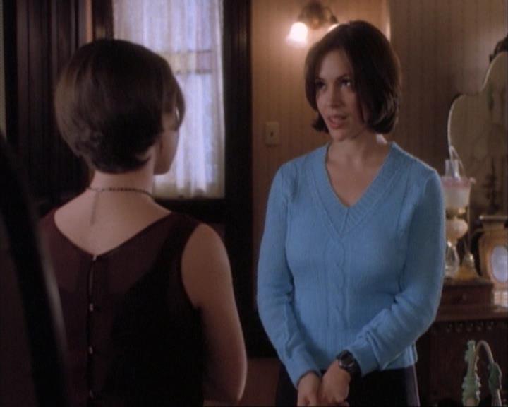 Charmed-Online-dot-net_107TheFourthSister2239.jpg