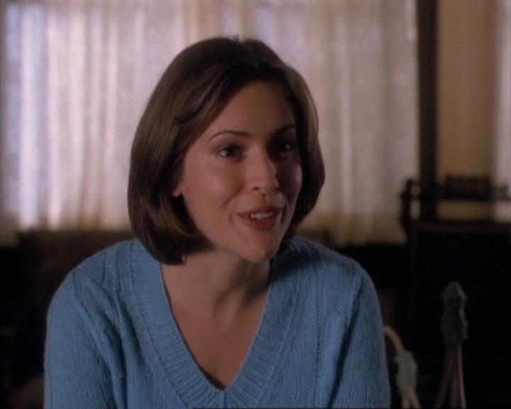 Charmed-Online-dot-net_107TheFourthSister2252.jpg