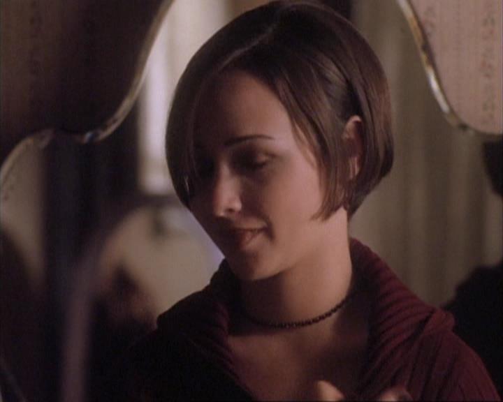 Charmed-Online-dot-net_107TheFourthSister2259.jpg