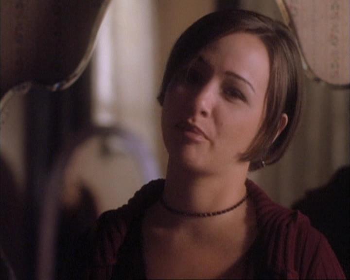 Charmed-Online-dot-net_107TheFourthSister2266.jpg