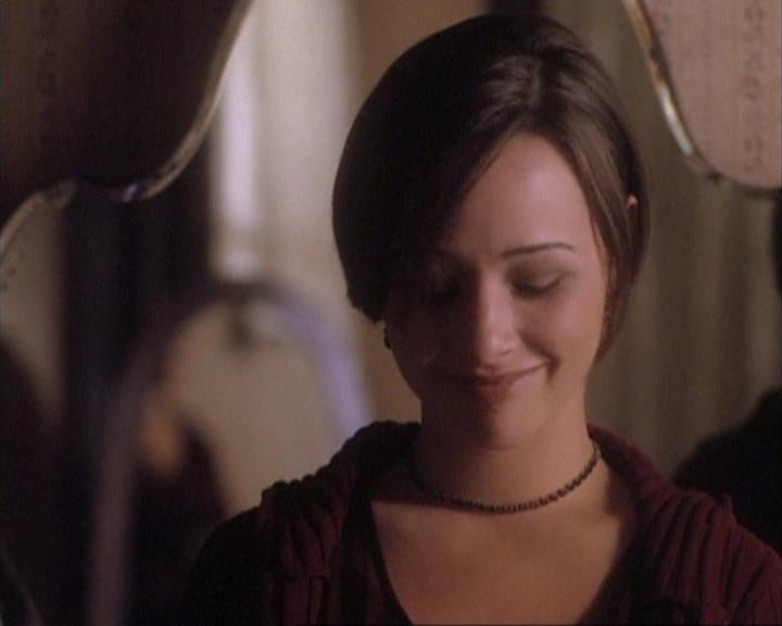 Charmed-Online-dot-net_107TheFourthSister2273.jpg
