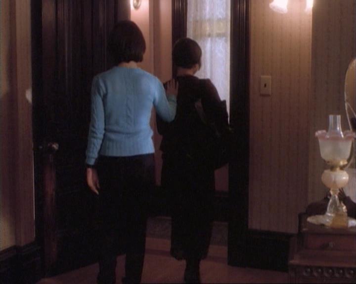 Charmed-Online-dot-net_107TheFourthSister2287.jpg