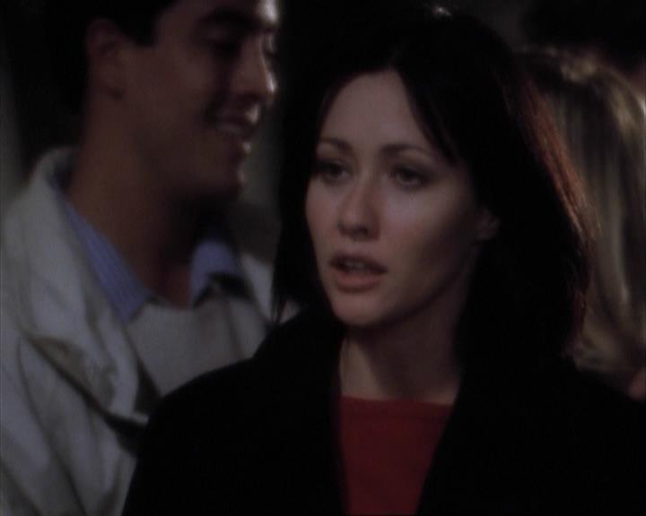 Charmed-Online-dot-net_108TheTruthIsOutThereAndItHurts0102.jpg