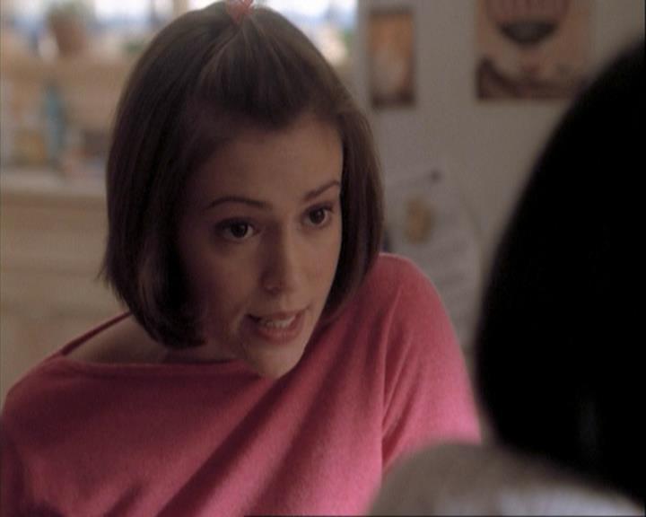 Charmed-Online-dot-net_108TheTruthIsOutThereAndItHurts0394.jpg
