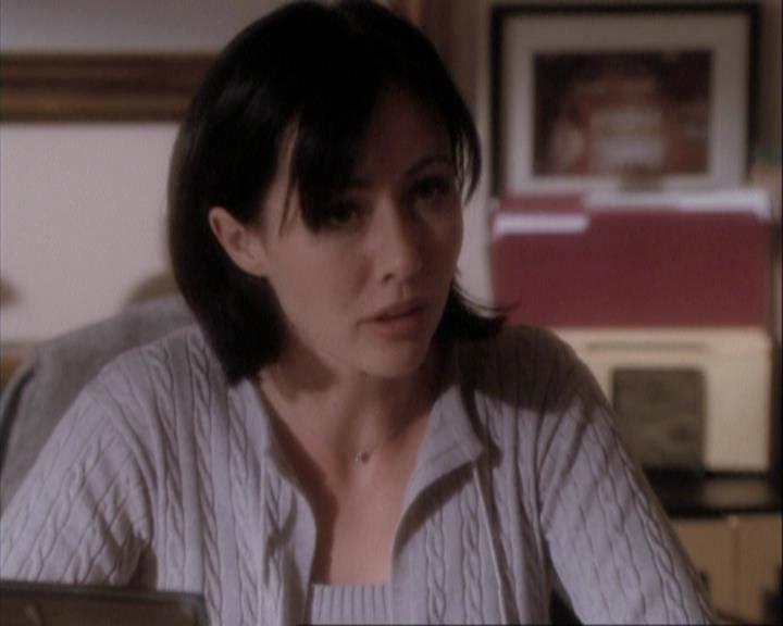 Charmed-Online-dot-net_108TheTruthIsOutThereAndItHurts0568.jpg