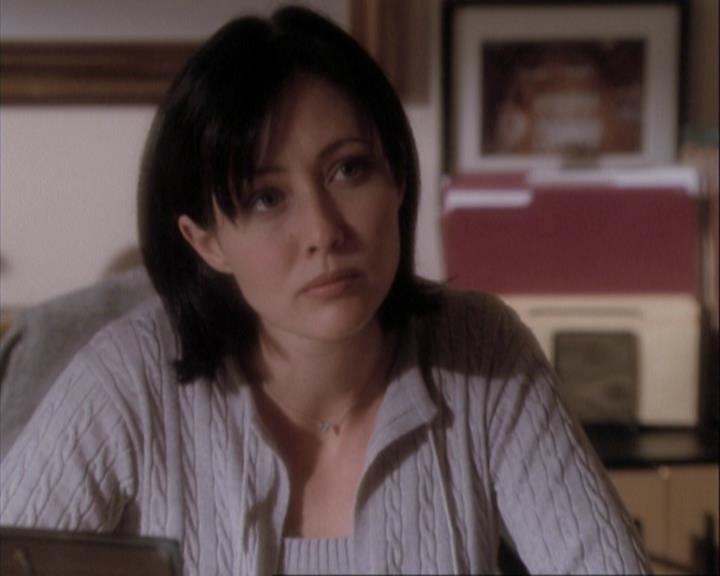 Charmed-Online-dot-net_108TheTruthIsOutThereAndItHurts0584.jpg