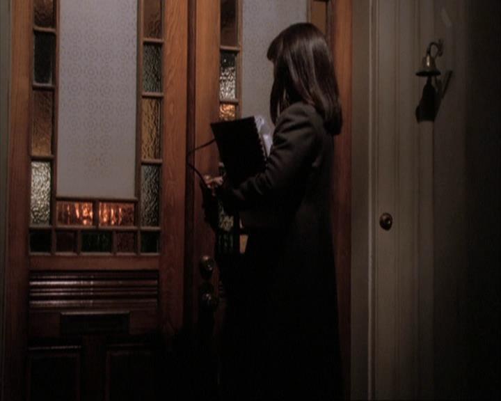 Charmed-Online-dot-net_108TheTruthIsOutThereAndItHurts0629.jpg