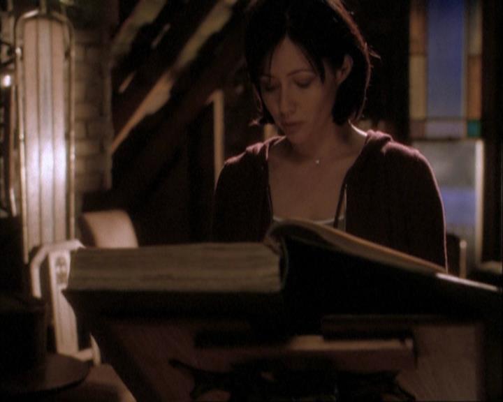 Charmed-Online-dot-net_108TheTruthIsOutThereAndItHurts0662.jpg