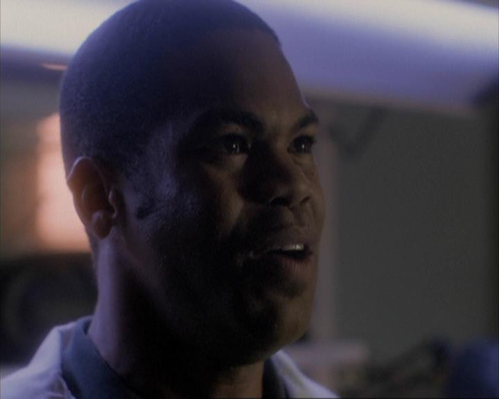 Charmed-Online-dot-net_108TheTruthIsOutThereAndItHurts0803.jpg