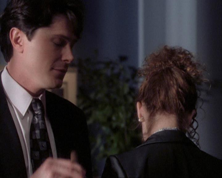 Charmed-Online-dot-net_108TheTruthIsOutThereAndItHurts1192.jpg