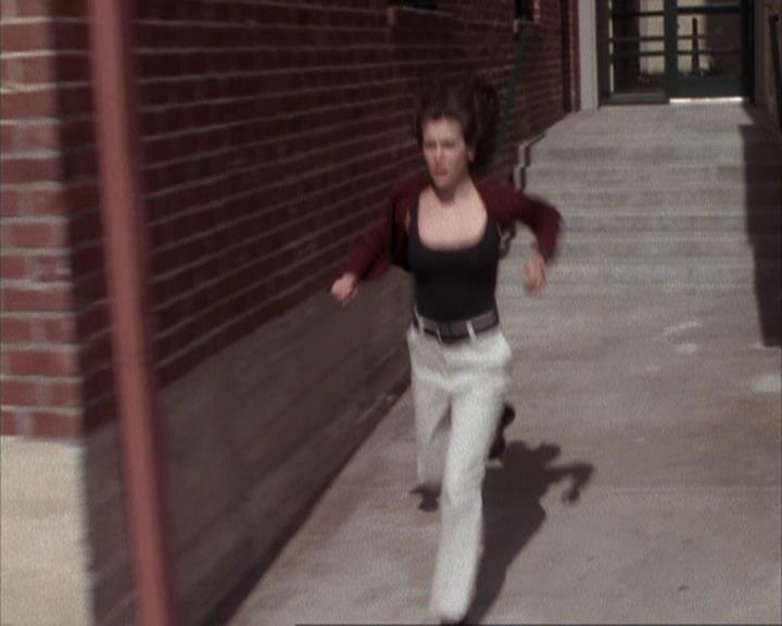 Charmed-Online-dot-net_108TheTruthIsOutThereAndItHurts1382.jpg