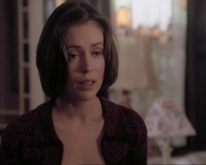 Charmed-Online-dot-net_108TheTruthIsOutThereAndItHurts1487.jpg