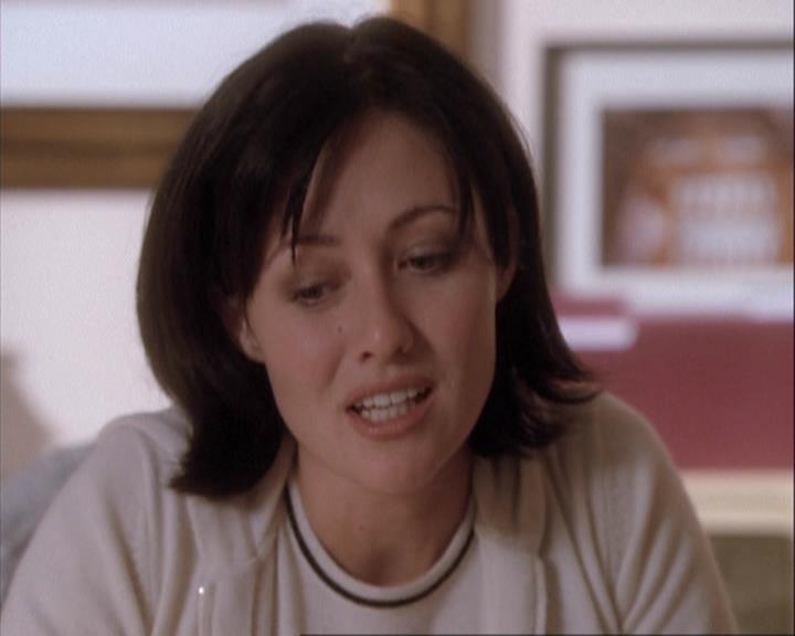 Charmed-Online-dot-net_108TheTruthIsOutThereAndItHurts1707.jpg