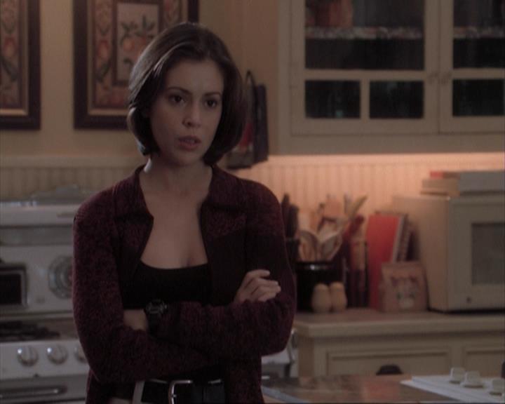 Charmed-Online-dot-net_108TheTruthIsOutThereAndItHurts1986.jpg