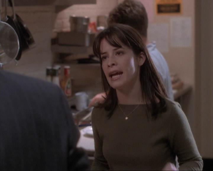 Charmed-Online-dot-net_108TheTruthIsOutThereAndItHurts2364.jpg
